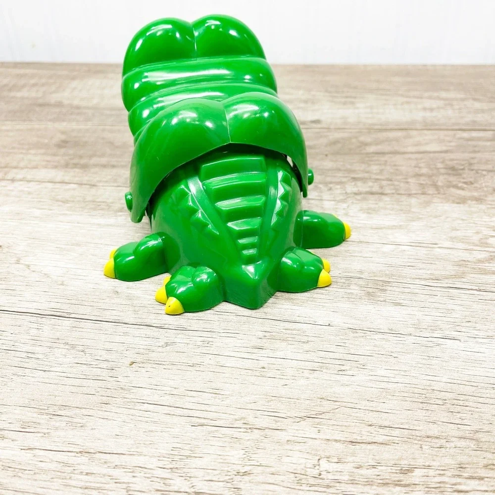 Crocodile Dentist - A Grouchy Friend with a Grievous Toothache - Replacement!